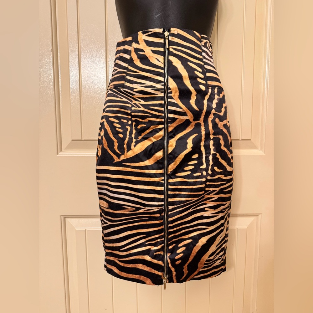 EUC Y2K Marciano Black and Tan Zebra leopard Pencil Skirt SIZE 0